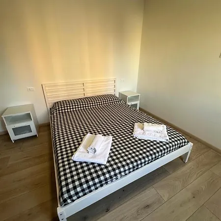 01 Couette-café Pise